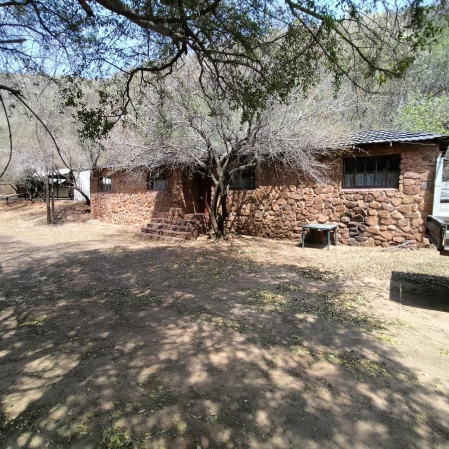 Commercial Property for Sale in Zoutpansdrift North West